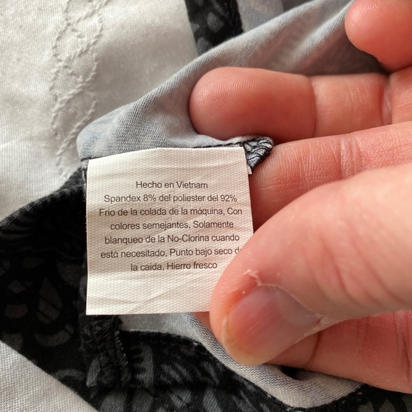 Tranquility by Colorado Clothing Women's Gray/Black Aztec Print Skort Size Small - Picture 3 of 10